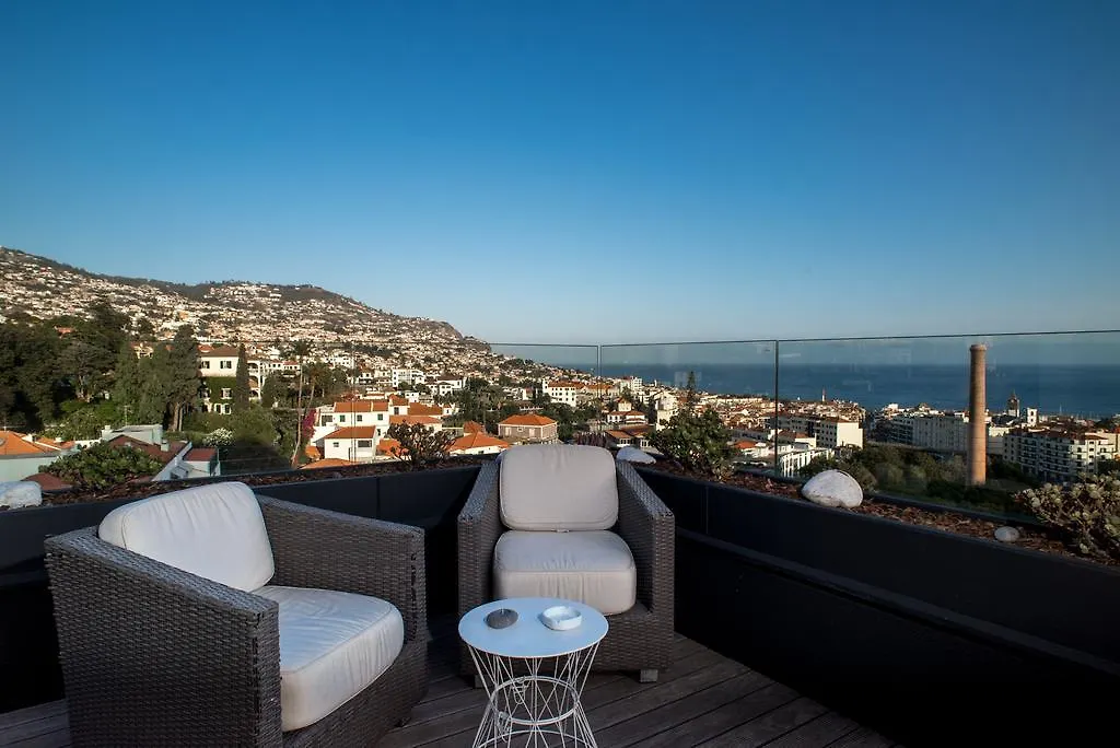 Arts In Penthouse Apartments Til Sol Funchal