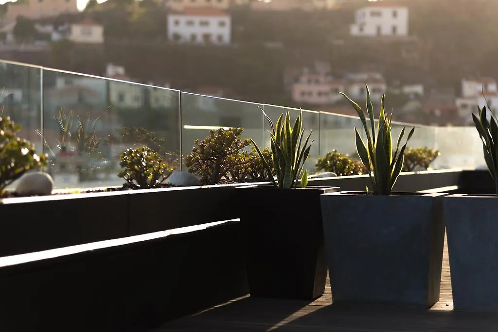 Arts In Penthouse Apartments Til Sol Funchal