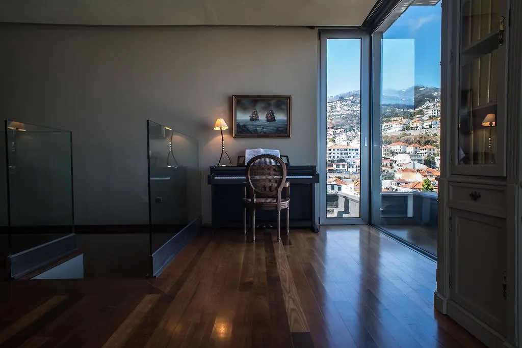 Arts In Penthouse Apartments Til Sol Funchal  Portugal