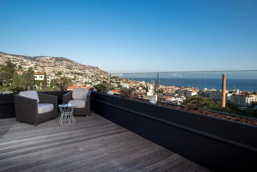 Arts In Penthouse Apartments Til Sol Funchal  Funchal (Madeira)