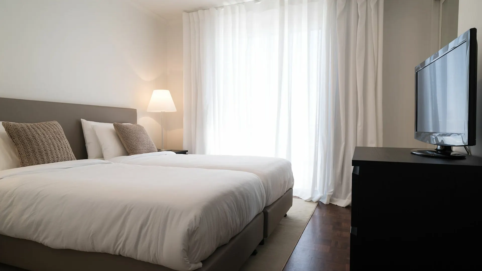 Arts In Penthouse Apartments Til Sol Funchal  Funchal (Madeira)